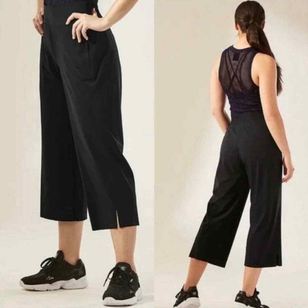 Athleta Cosmic Crop Black Pants Wide Leg Size Xs Nwt